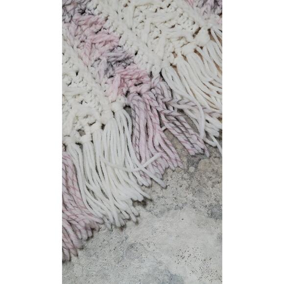 Queen/ Full Bedspread Afghan Handmade Cream Purple Pink 98" x 60" Fishermans Rib - Picture 6 of 6